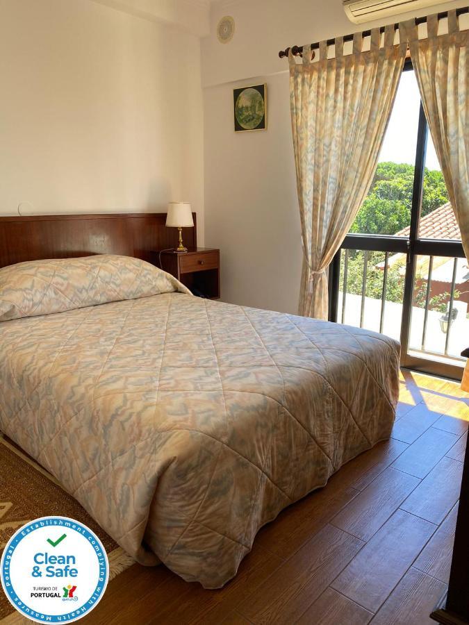Guest House Toca Dos Grilos Estoril Luaran gambar