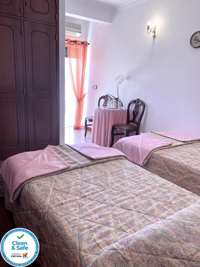 Guest House Toca Dos Grilos Estoril Luaran gambar
